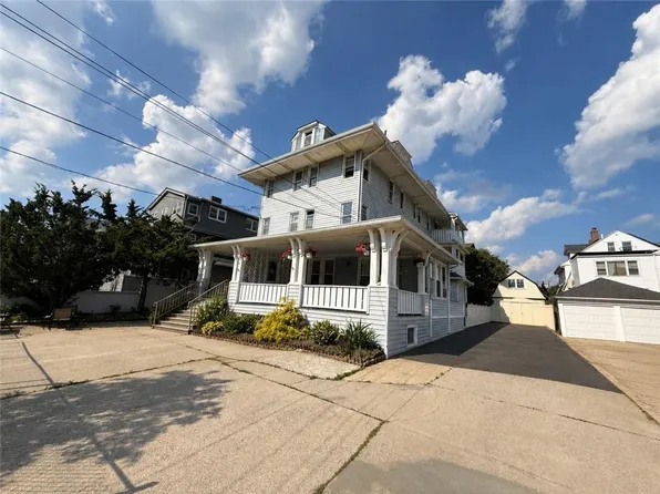 164 Beach 122nd St APT 2B, Rockaway Park, NY 11694