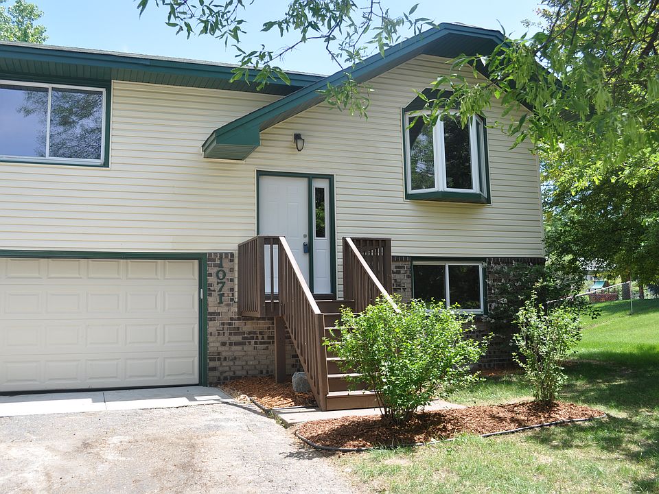 1st image of 1071 Regency Dr