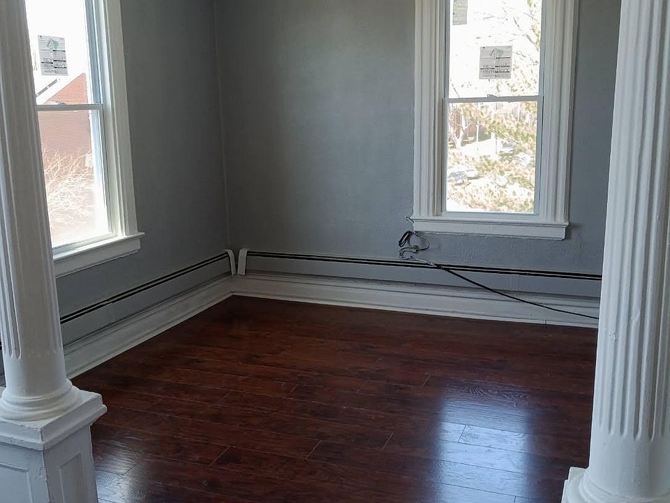 1st image of 412 Dodd St #3