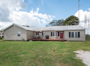 5865 Ricks Ln, Tuscumbia, AL 35674