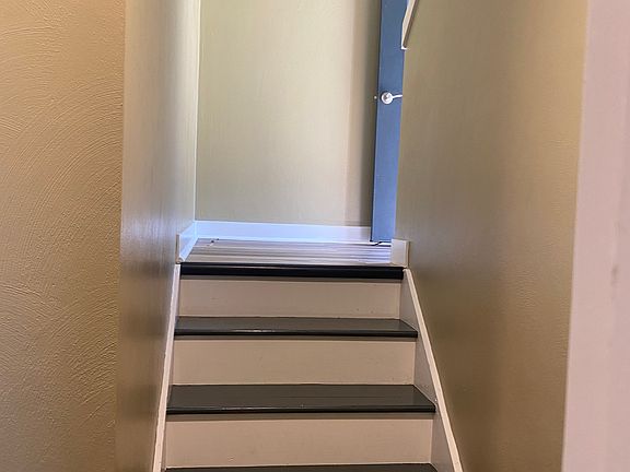 5th image of 52779 Pulver Rd #1