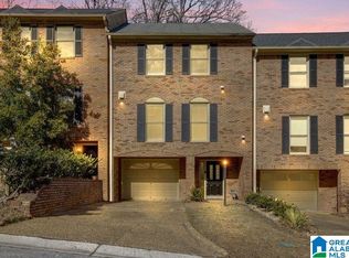 2403 Richelieu Ln, Hoover, AL 35216