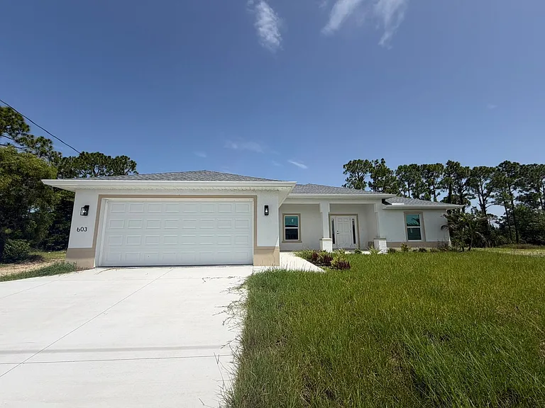 603 Wilmington Pkwy — Photo 1