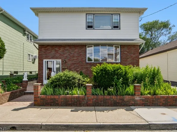27 Crystal St, North Arlington Boro, NJ 07031