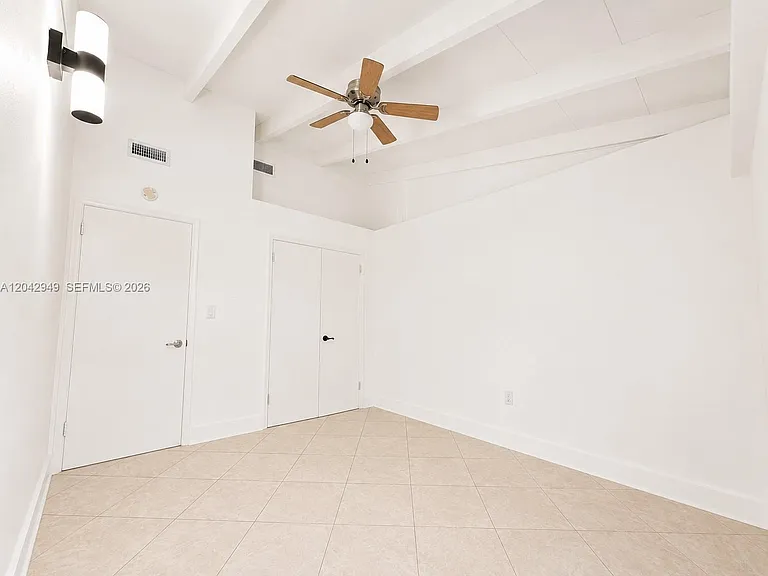 401 NW 198th St — Photo 7