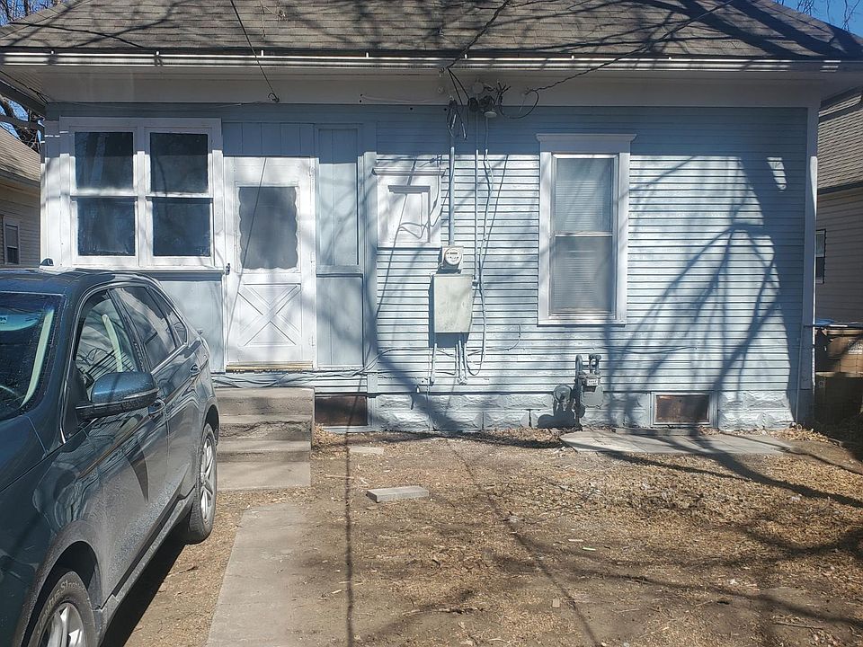 1st image of 225 W 16th Ave