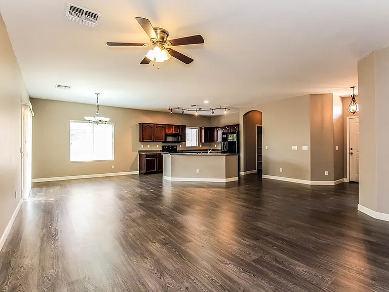 14133 W Crocus Dr — Photo 5