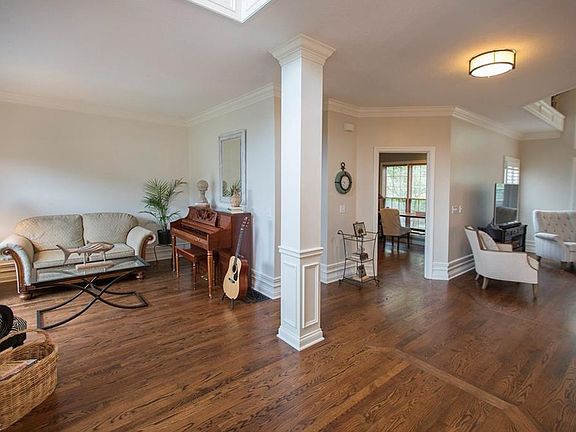 4th image of 1413 Cobblestone Way