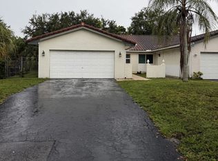 10226 NW 31st St, Coral Springs, FL 33065
