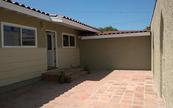 Secured gated entry way area