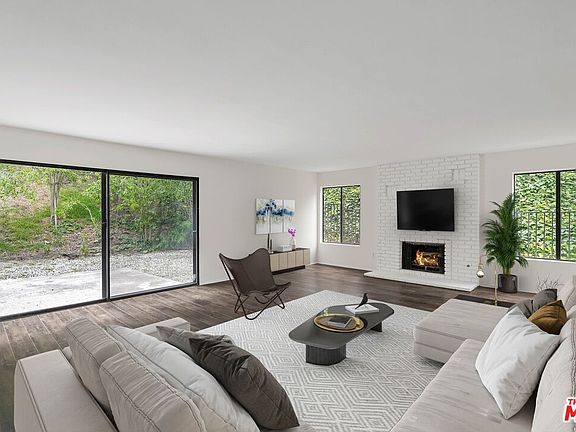 4th image of 2963 Tiffany Cir