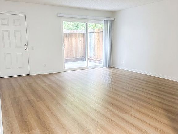 2nd image of 2219 Ruhland Ave #1A