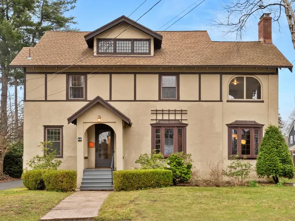 69 Commonwealth Ave, Pittsfield, MA 01201