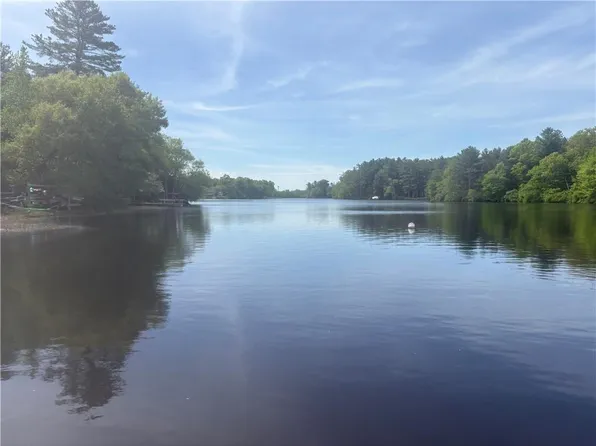 31 Sunset Dr, Hope Valley, RI 02832