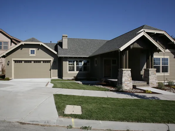2619 NW Awbrey Point Cir, Bend, OR 97703
