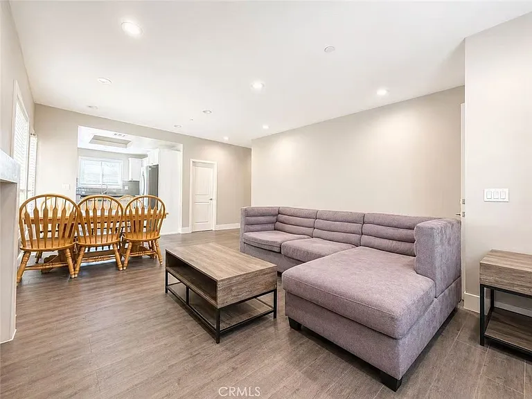 21046 E Cypress St — Photo 10