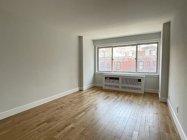 360 E 65th St #6F — Photo 6