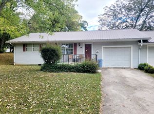 1007 Indiana Ave #C, Etowah, TN 37331