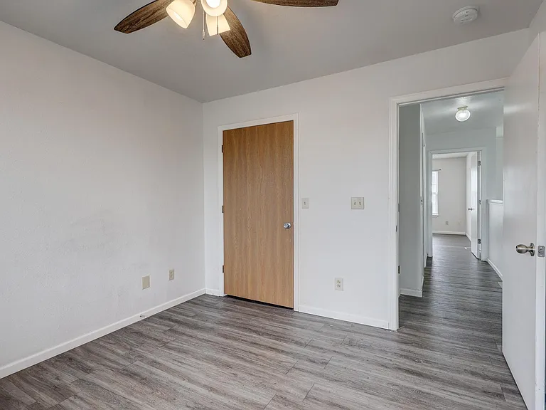 713 S Walker St #A — Photo 19