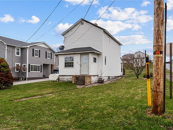 3rd image of 636 6th St