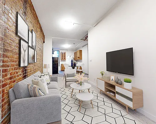 1611 2nd Ave #1R Photo 1