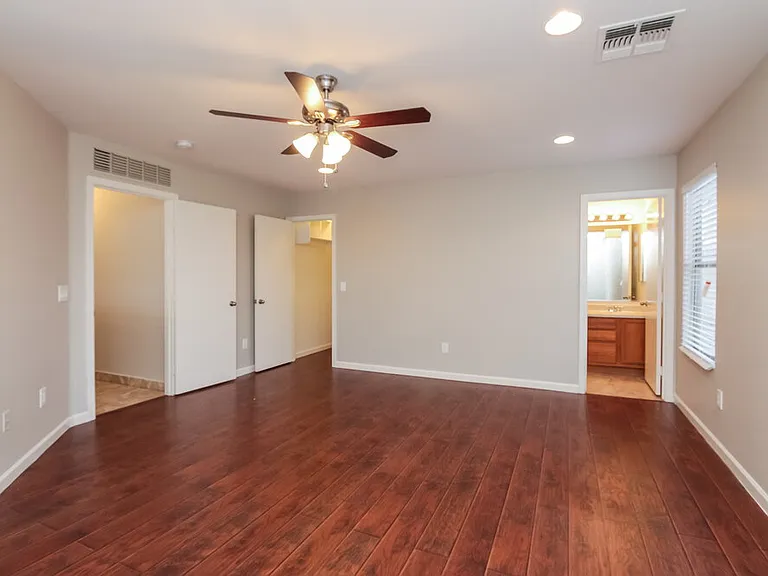 2768 W San Carlos Ln — Photo 8