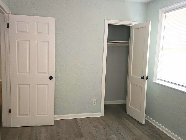 3336 Myra St — Photo 17