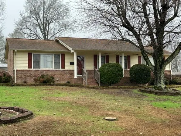 3010 20th Ave, Haleyville, AL 35565