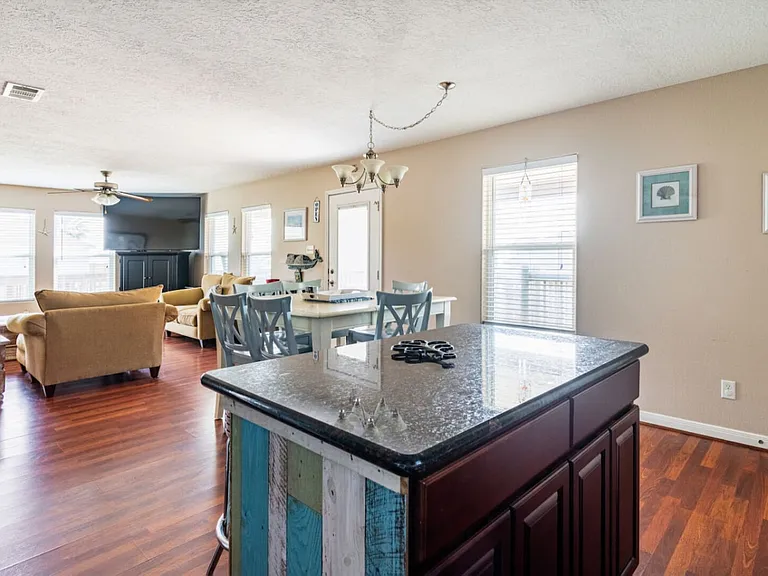 Sandollar Cir — Photo 25