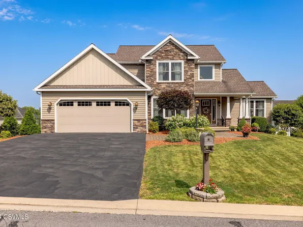 16 Crestview Dr, Milton, PA 17847