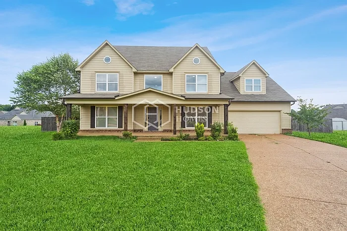 4 bed, 2.5 bath, 2775 sqft, $2,680 — Photo 1