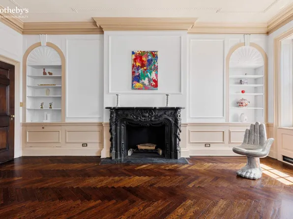 1021 Park Avenue image 4 of 10