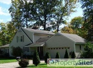 5771 Lamplighter Dr, Girard, OH