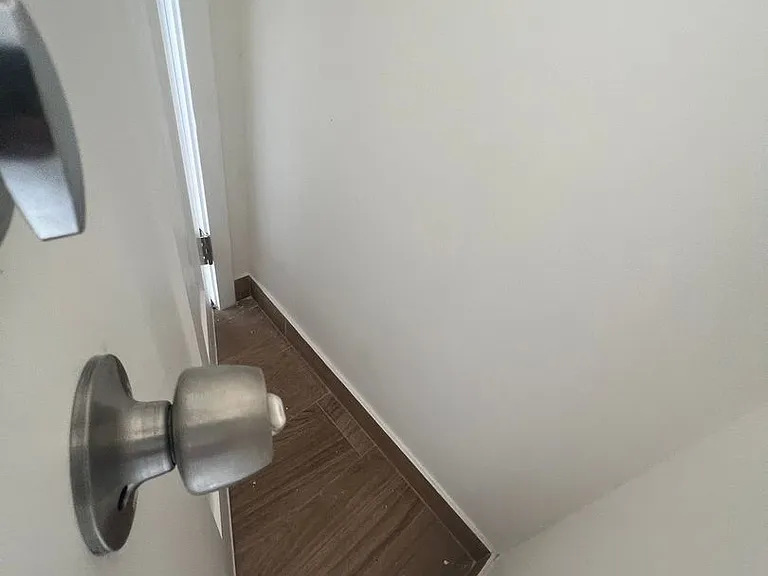 6903 Fulton Ave — Photo 14