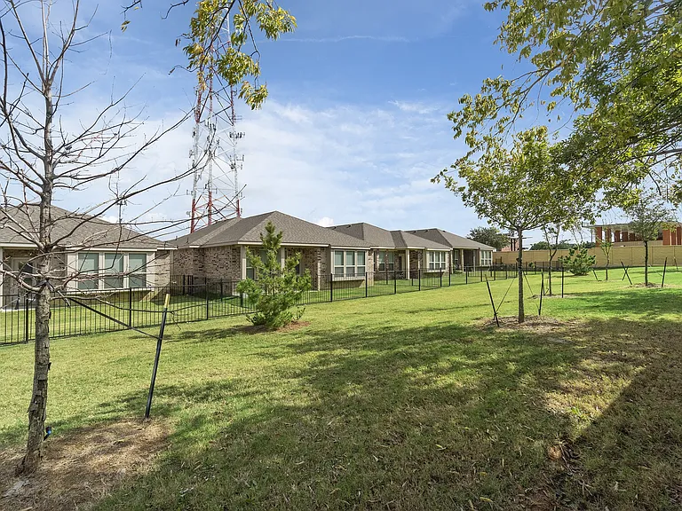 Villas at Rockbrook — Photo 36