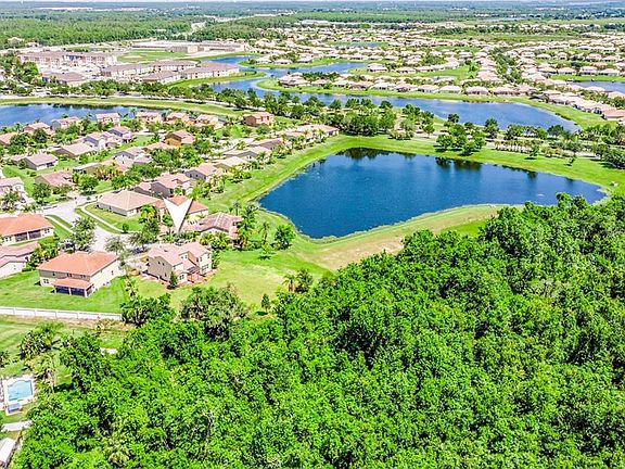 2nd image of 3880 Seafarers Cir