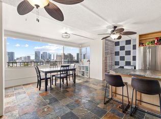 1400 Pensacola St APT 902, Honolulu, HI 96822