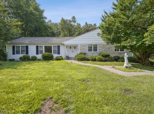 14 Kean Rd, Short Hills, NJ 07078