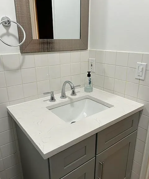 74 69th St #3B — Photo 4