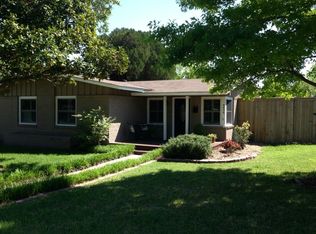 9839 Twin Creek Dr, Dallas, TX 75228
