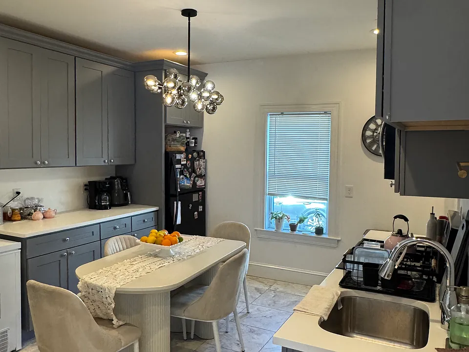 50 Wellington Ave #1