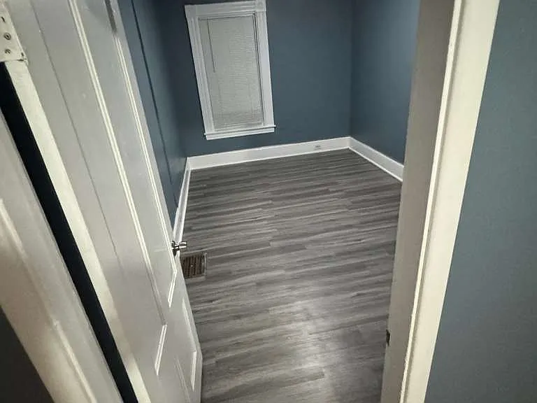 440 Laurel St — Photo 15