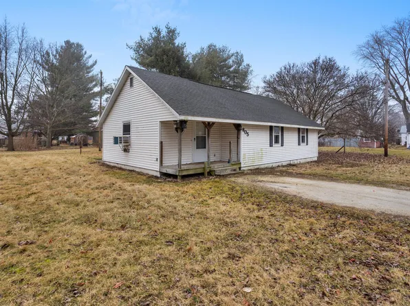 805 E Washington St, Monticello, IL 61856