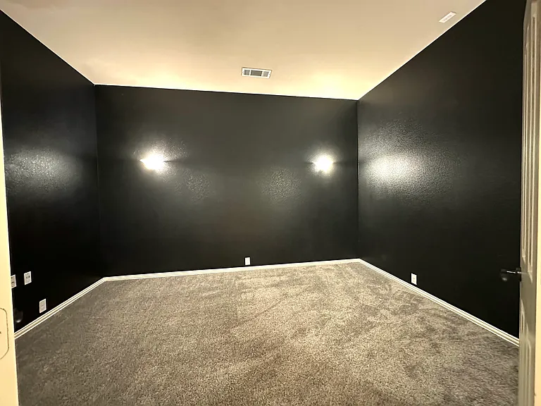 7255 Rueda — Photo 7
