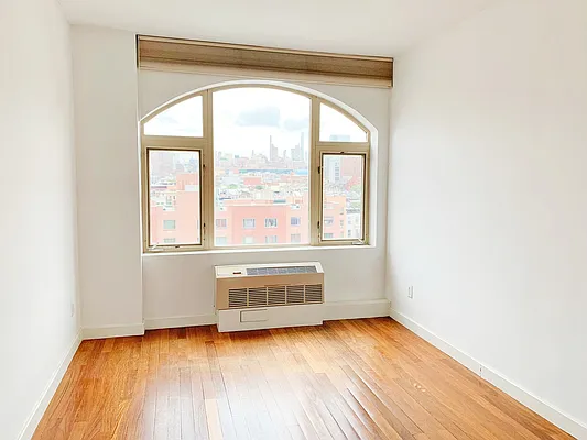 Rented by Douglas Elliman | media 22