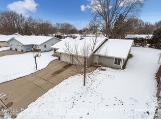 1116 E Northwood Dr, Appleton, WI 54911