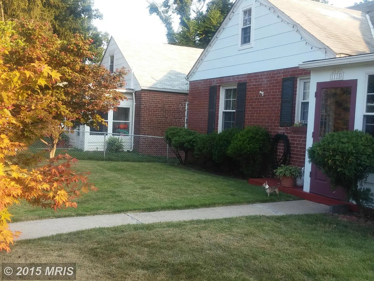 1115 Oakdale Dr photo 1