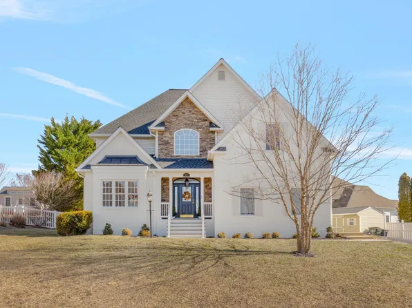 19 Oxford Rd, Fishersville, VA 22939