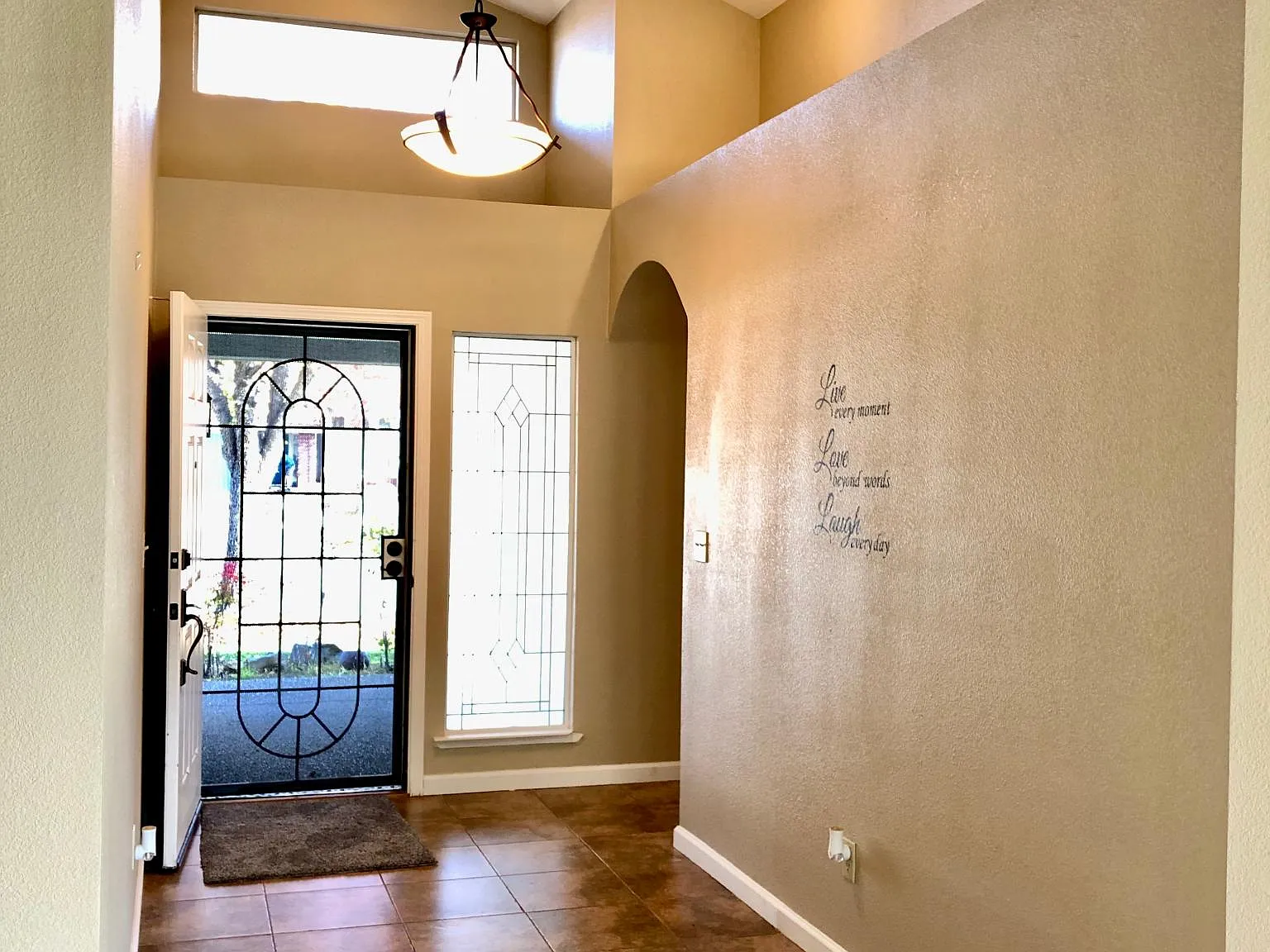 104 Blencowe Ct — Photo 3