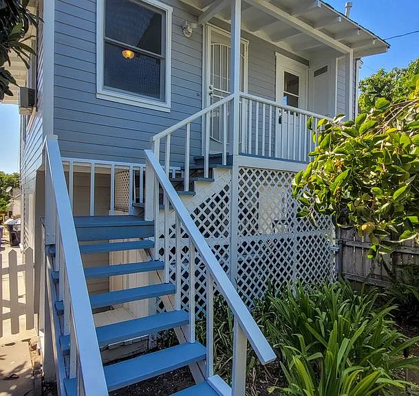 6213 S Bright Ave — Photo 2